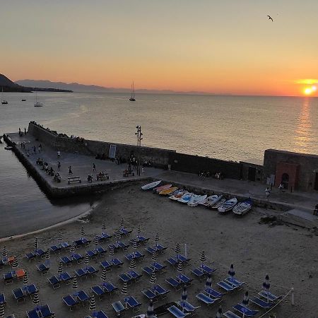 Casa Vacanze Tramonto Alla Marina Чефалу Екстер'єр фото