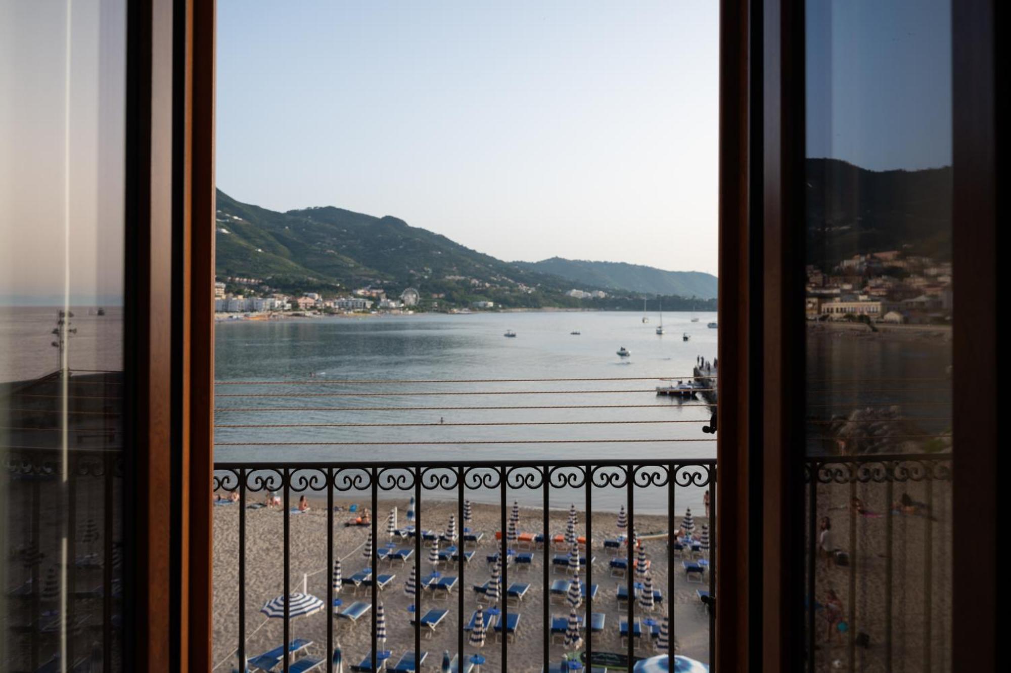 Casa Vacanze Tramonto Alla Marina Чефалу Екстер'єр фото