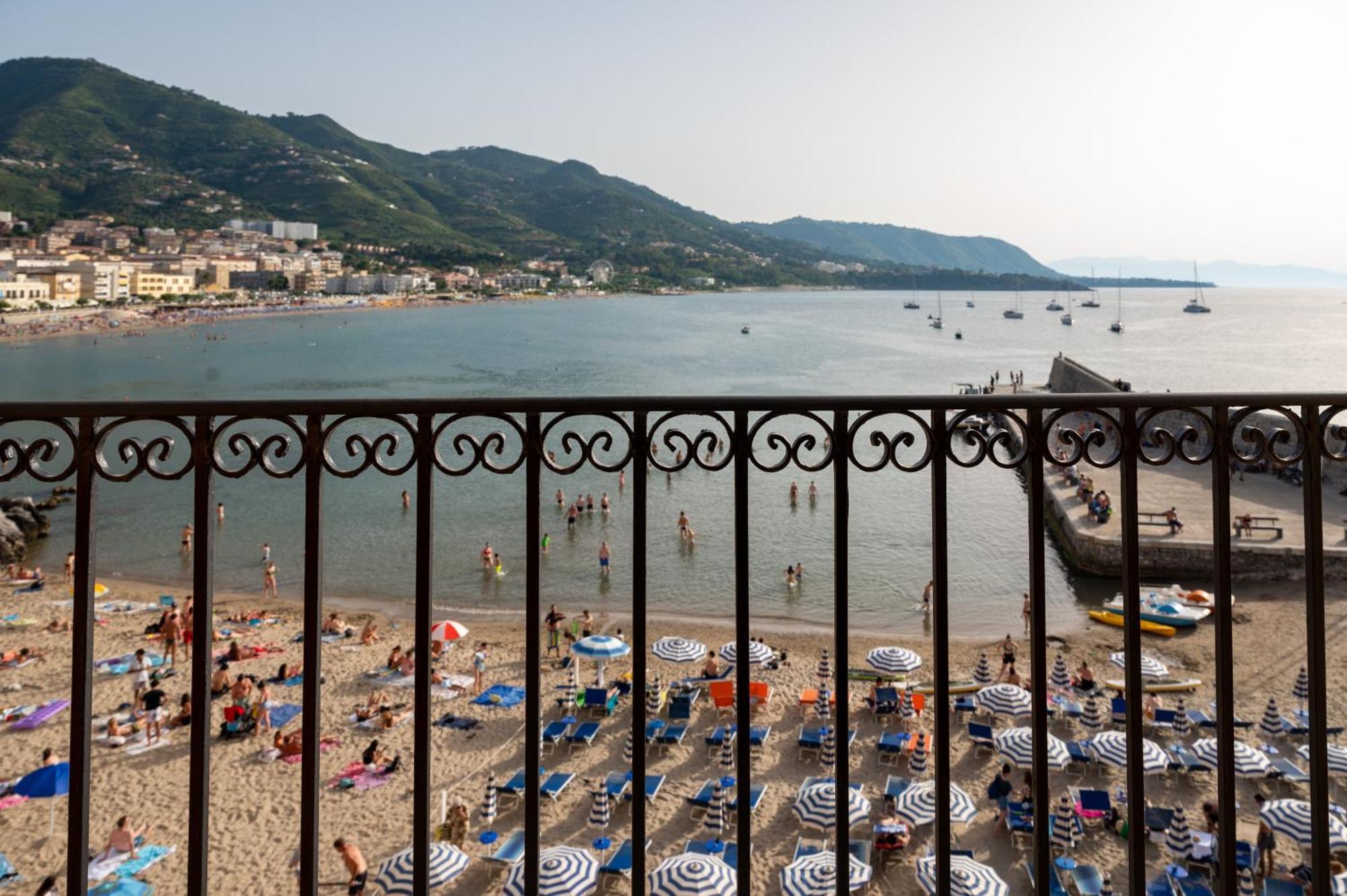 Casa Vacanze Tramonto Alla Marina Чефалу Екстер'єр фото